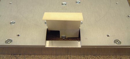Switch opening and insulator (22K)