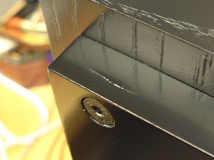 Another view of the hairline cracking (14K)