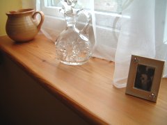 Bedroom 2 window sill (9K)