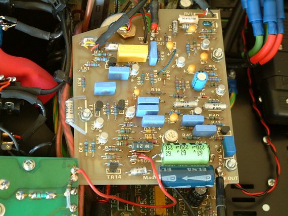 Close-up of the crossover PCB (69k)