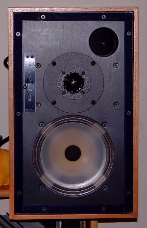 Front view with grill removed. Note the
     tagstrip for tweeter level adjustment