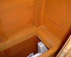 Close-up of the framing (9K)